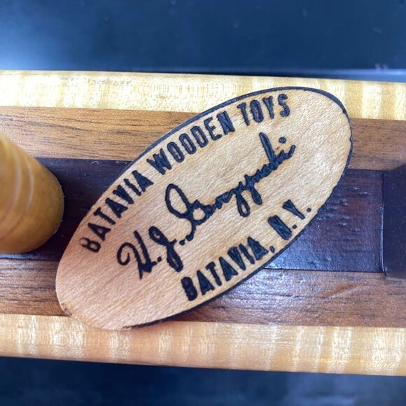 TOY TRAIN LOCOMOTIVE-by BATAVIA WOODEN TOYS - Picture 2 of 15